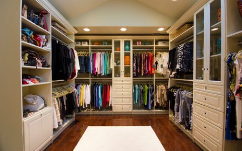 traditional-closet